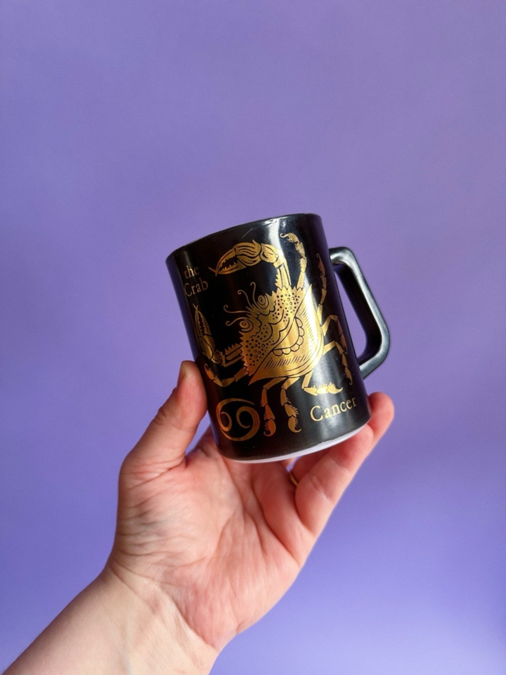 Vintage Federal Milk Glass Cancer Zodiac Sign Coffee Mug Cup Black & Gold